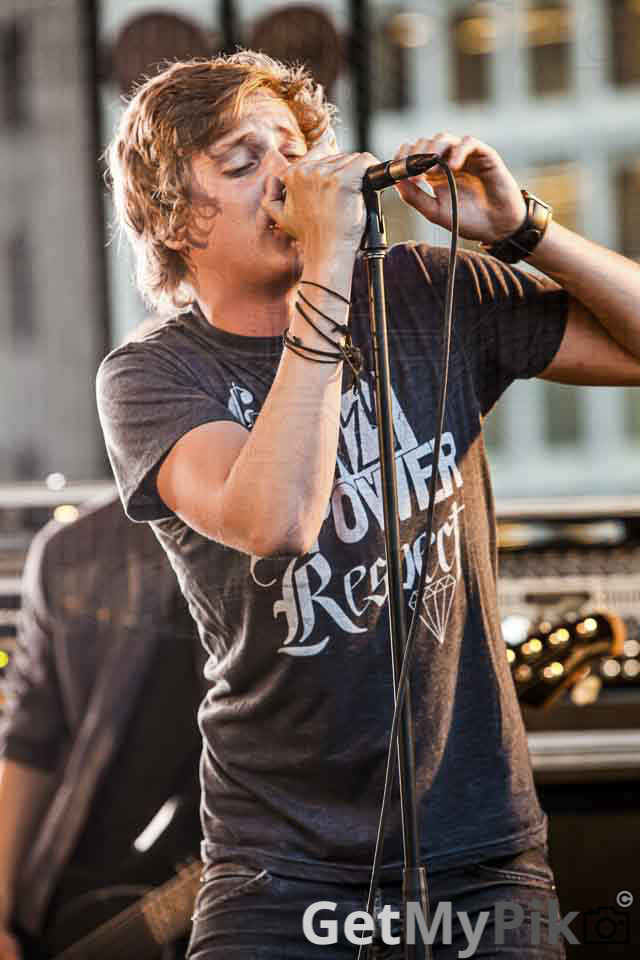 bleeker ridge velirium delirium urbain urban musique show music rock spectacle place youville quebec 2012 Taylor Perkins Cole Perkins Mike Vandyk