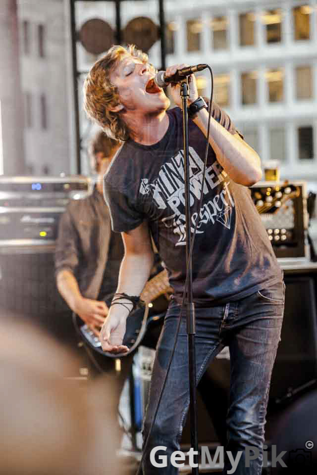 bleeker ridge velirium delirium urbain urban musique show music rock spectacle place youville quebec 2012 Taylor Perkins Cole Perkins Mike Vandyk