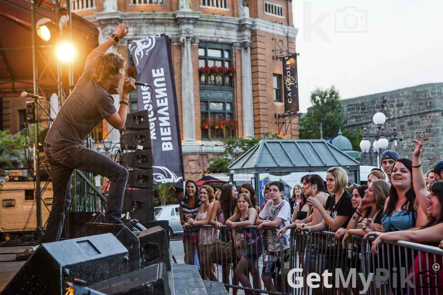 bleeker ridge velirium delirium urbain urban musique show music rock spectacle place youville quebec 2012 Taylor Perkins Cole Perkins Mike Vandyk