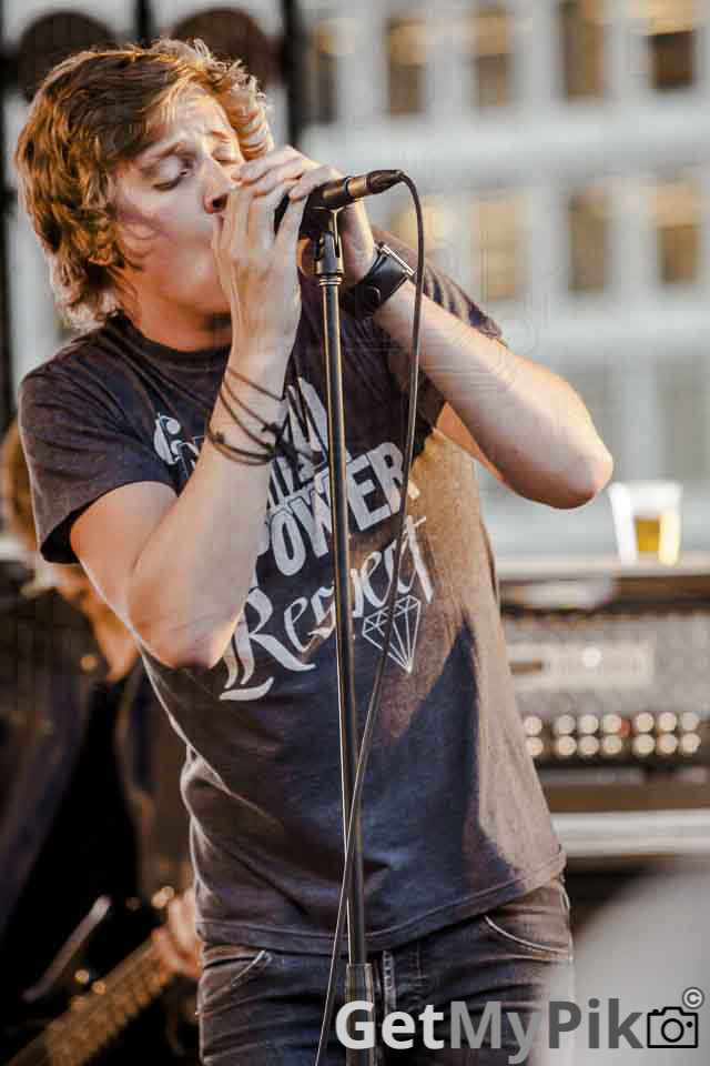 bleeker ridge velirium delirium urbain urban musique show music rock spectacle place youville quebec 2012 Taylor Perkins Cole Perkins Mike Vandyk