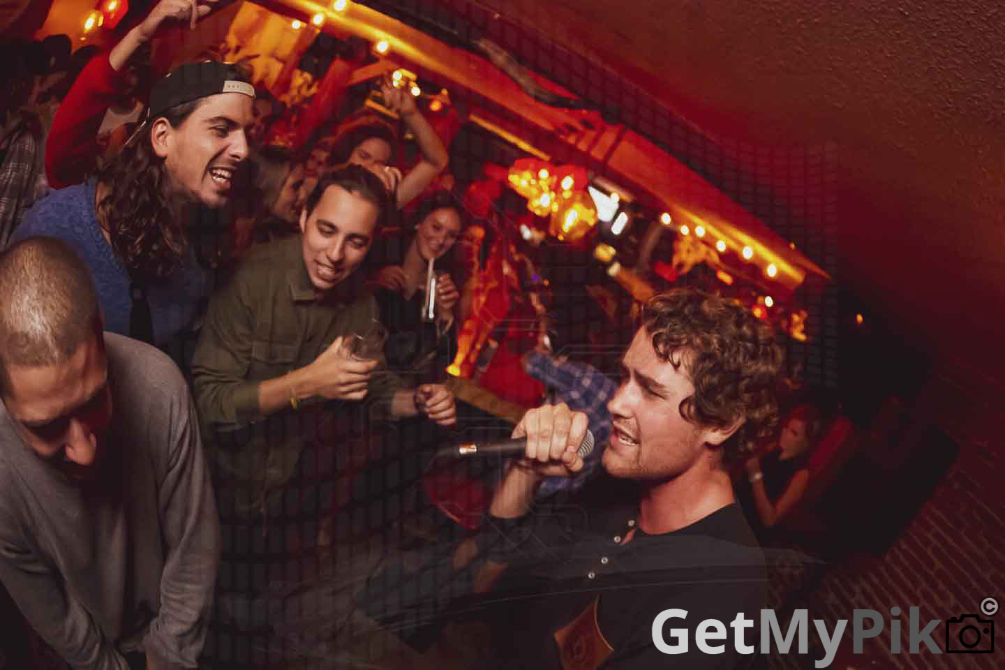 b tall b-tall spectacle show musique rap hip-hop jack saloon bar taverne