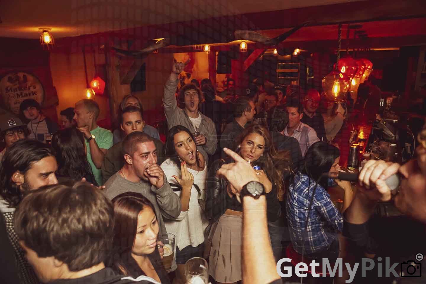 b tall b-tall spectacle show musique rap hip-hop jack saloon bar taverne