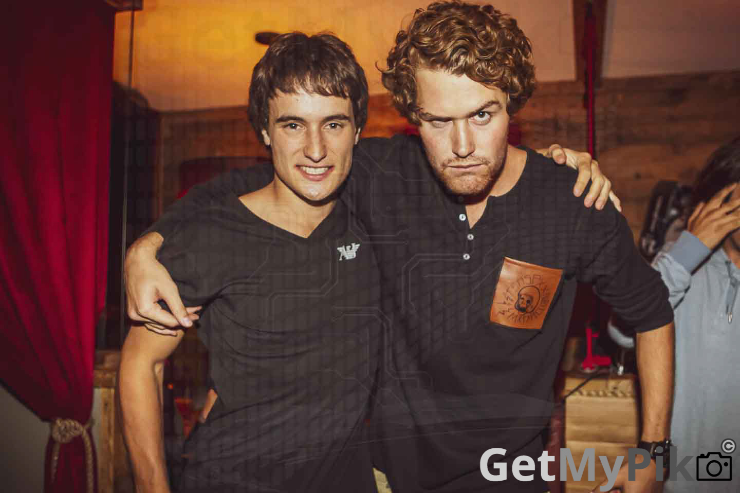 b tall b-tall spectacle show musique rap hip-hop jack saloon bar taverne