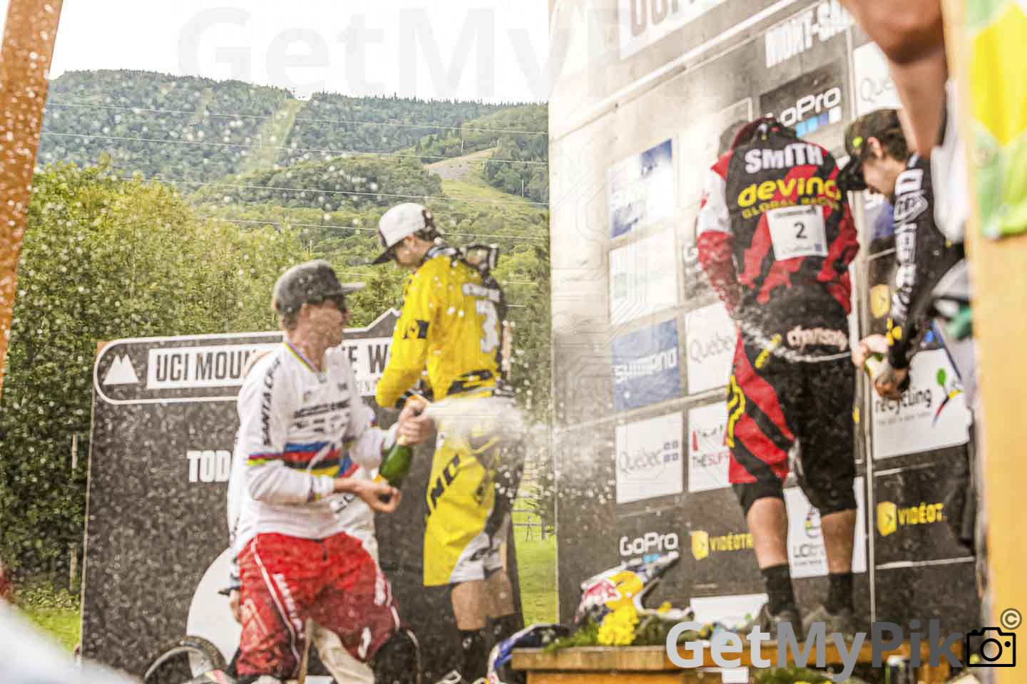 velirium steve smith win winner downhill coupe monde world cup race course velo bike mont-sainte-anne msa quebec 2013