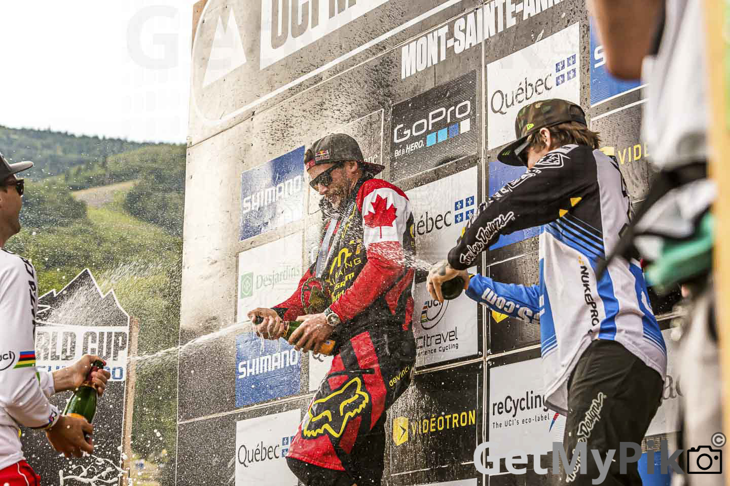 velirium steve smith win winner downhill coupe monde world cup race course velo bike mont-sainte-anne msa quebec 2013