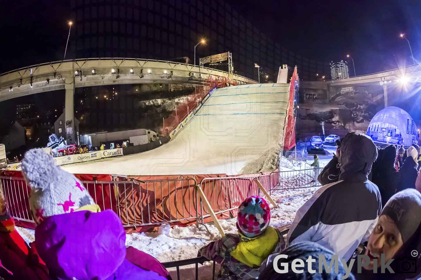 snowboard jamboree behind scene corpo big air freestyle world cup uci saut jump ilot fleurie basse-ville quebec 2014 ski snow neige hiver