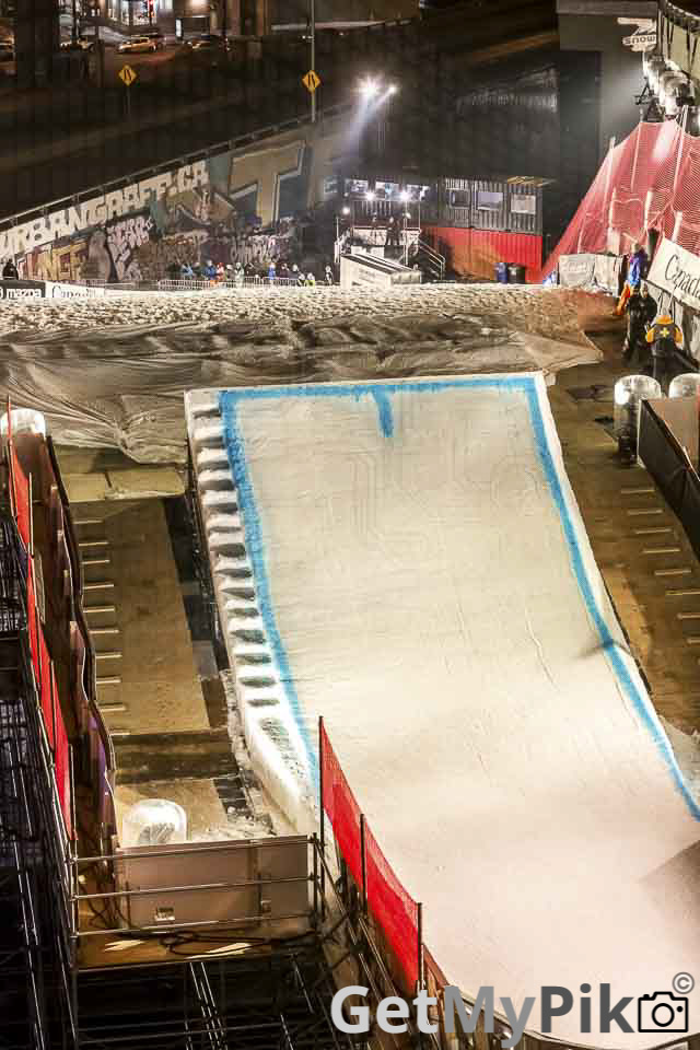 snowboard jamboree behind scene corpo big air freestyle world cup uci saut jump ilot fleurie basse-ville quebec 2014 ski snow neige hiver